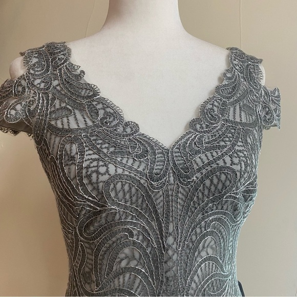 TADASHI SHOJI Silver Gray Embroidered Corded Lace Cold Shoulder Sheath Dress 4 - Picture 5 of 16